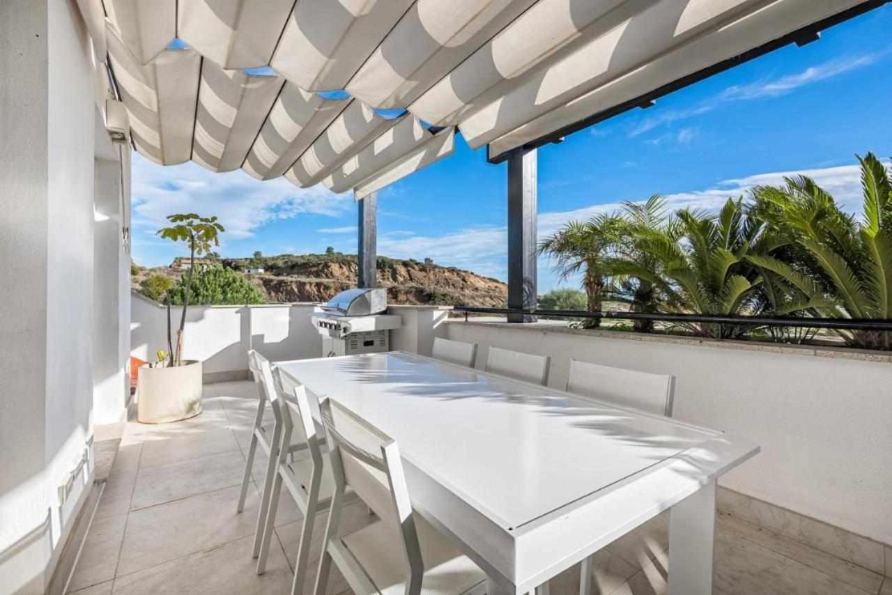 Golf & Santa Clara By Houselogy Ferienhaus Marbella